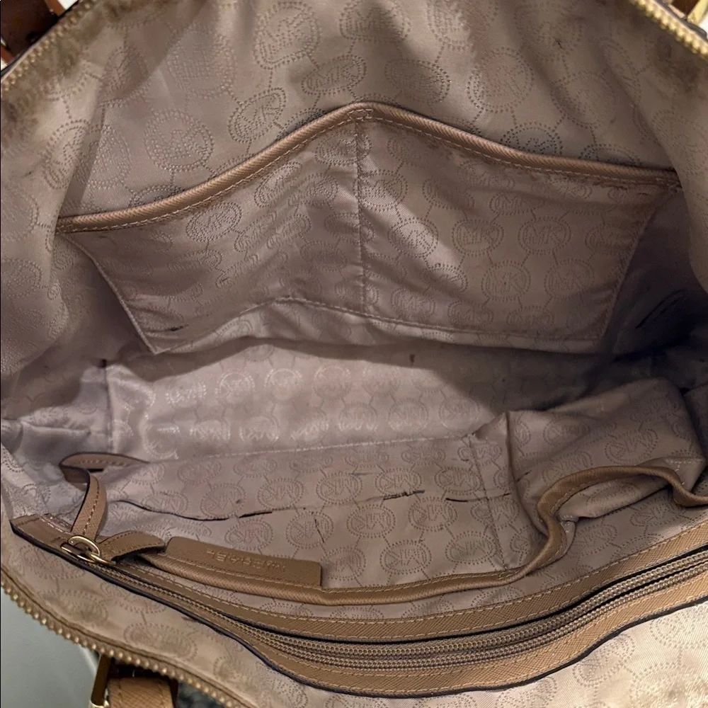 Michael Kors Beige Leather Tote - Picture 10 of 12